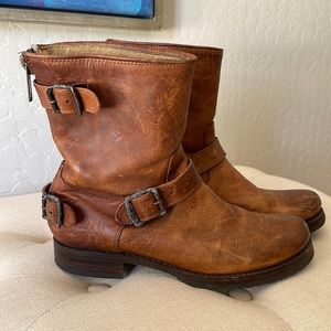 Frye 4001 brown leather boots with buckles size 8